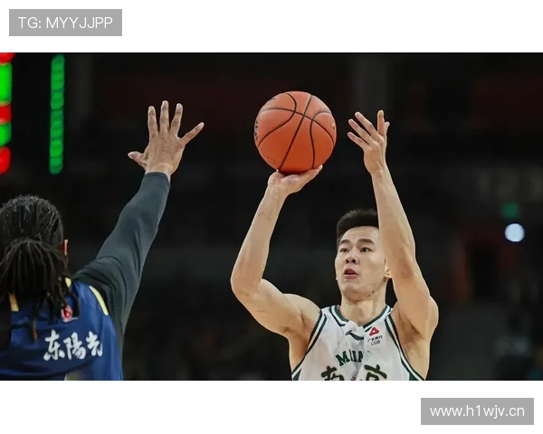 同曦缺郭昊文陷困境 帕克表现不稳季后赛难题